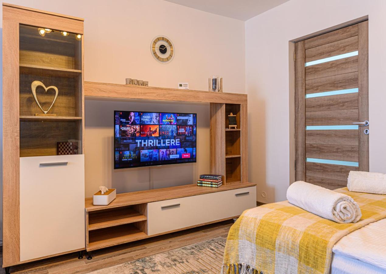 Luxury Studios - Soarelui 10 Brasov Exterior photo